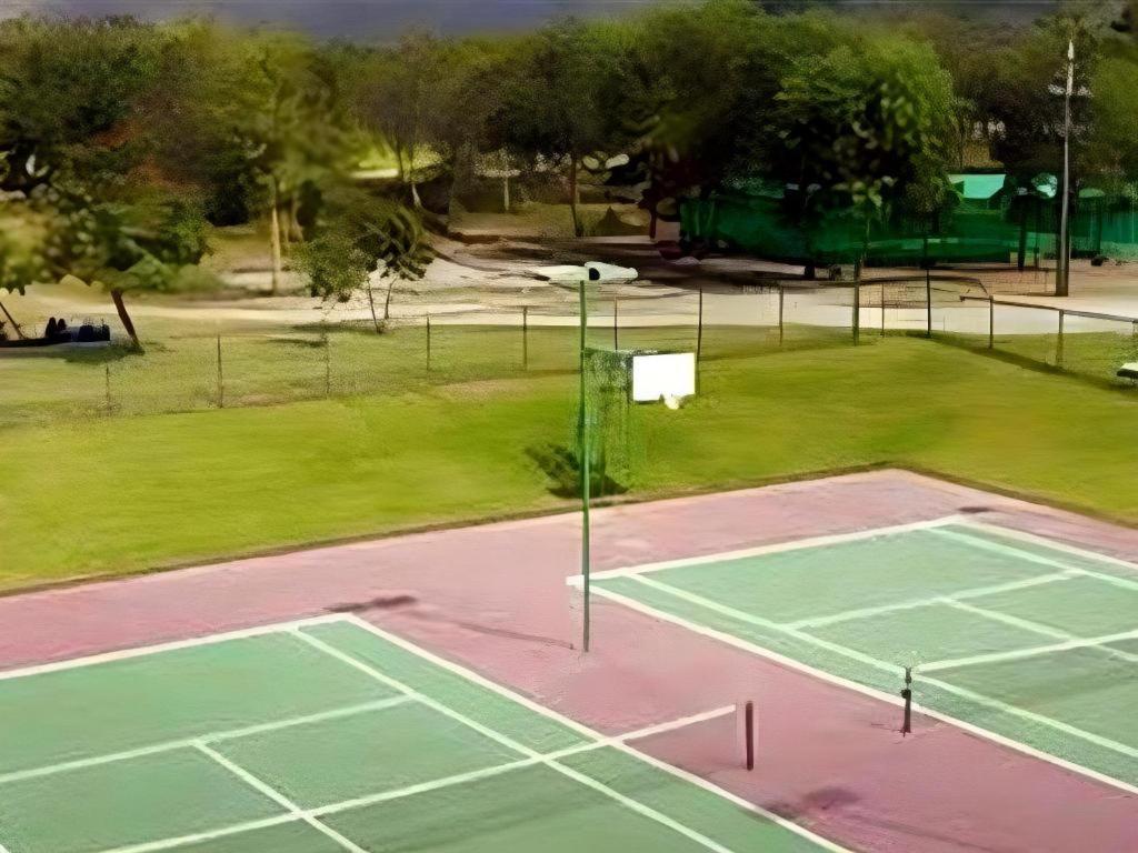 הואה הין Lake View Hotel And Golf Club מראה חיצוני תמונה