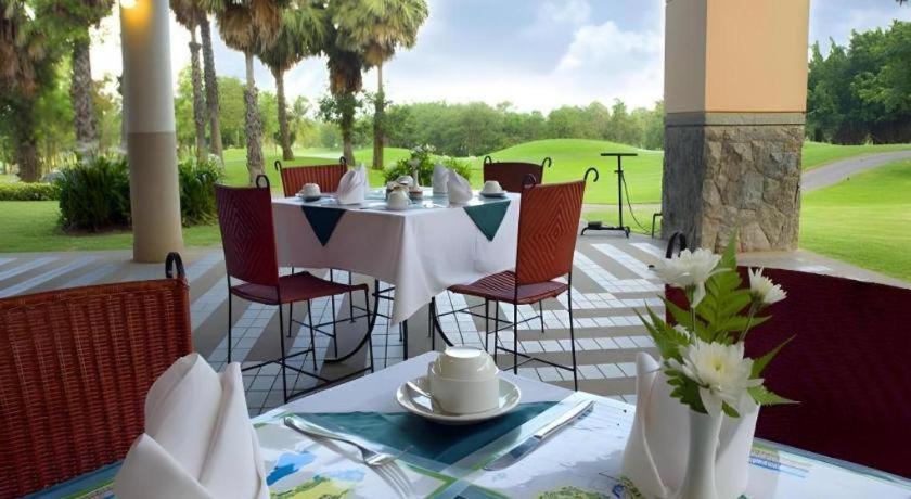 הואה הין Lake View Hotel And Golf Club מראה חיצוני תמונה